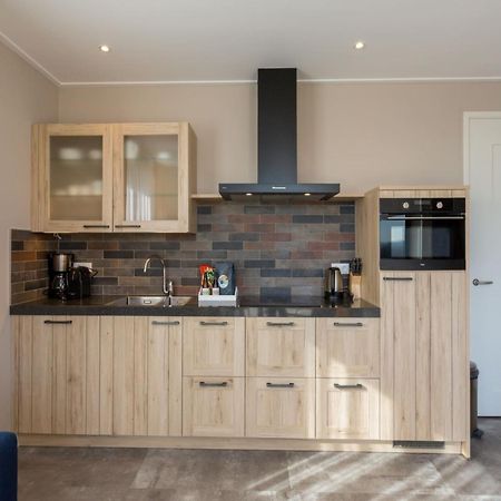 Luxury Apartment With Sun Shower At The Edge Of The Beautiful Oostkapelle Exterior foto